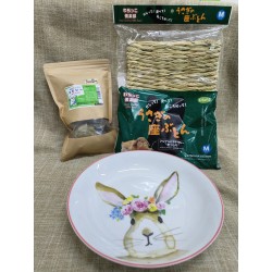 (限量套裝) K010 8英寸戴花環的兔子陶瓷碟 + KAWAI 天然提摩西草織墊子(M) + 日本 USAYAMA 國產提摩西草薯片10g